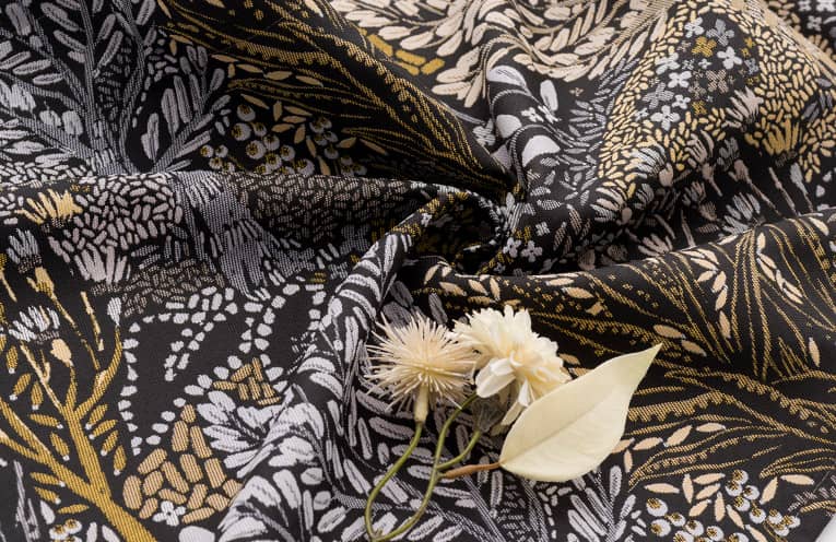 幻想的な夜の森を描く上質なジャカード生地